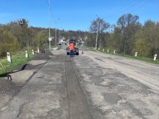 В Лубенській громаді розпочали ямковий ремонт доріг