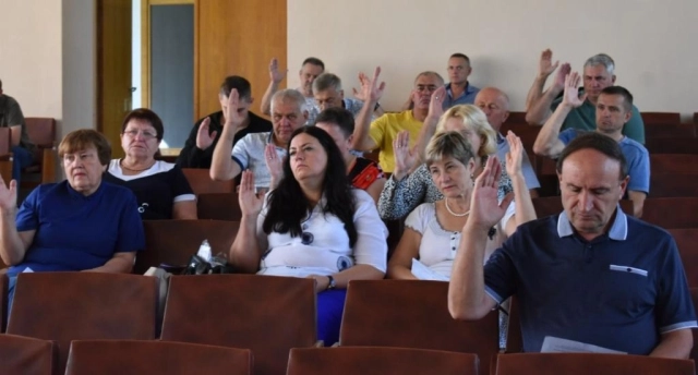 Ремонт хірургії, модульне укриття, квадрокоптер та допомога Херсонщині - Пирятин перерозподілив бюджет