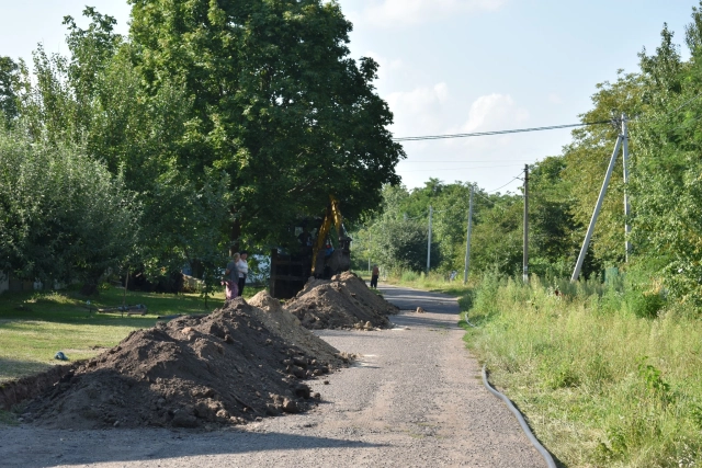 На Пирятинщині ремонтують водогони в селах