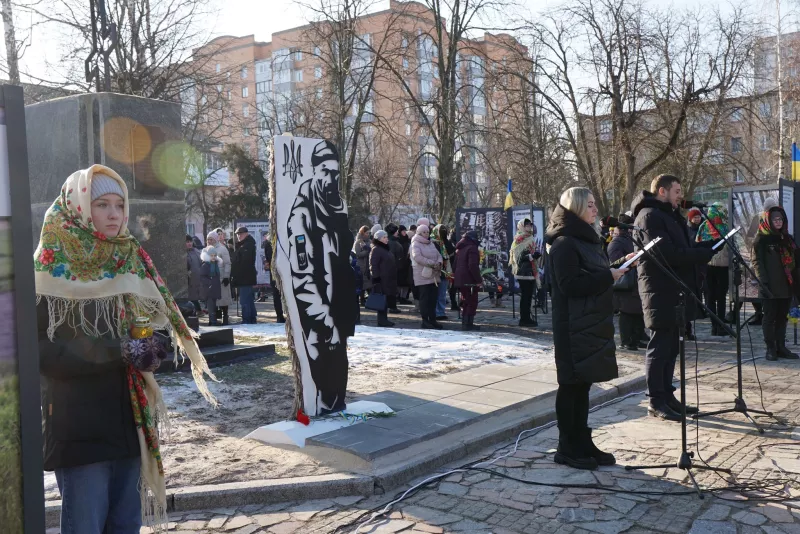 У Лубнах відкрили вуличну інсталяцію, присвячену загиблим на війні лубенцям