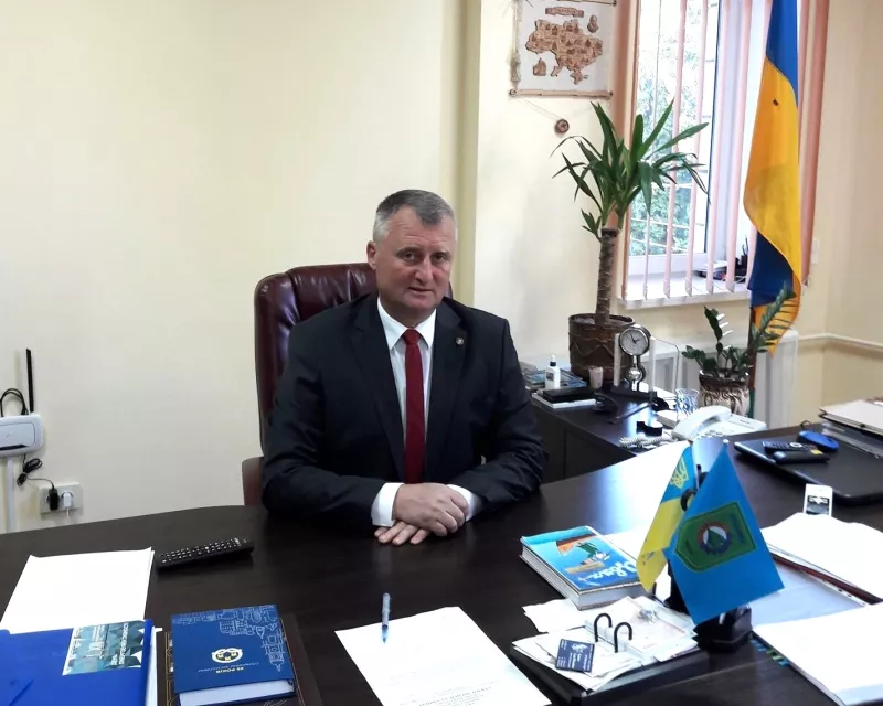 Зарплата 685 тисяч гривень та два старі легковики - доходи мера Гребінки за 2022 рік
