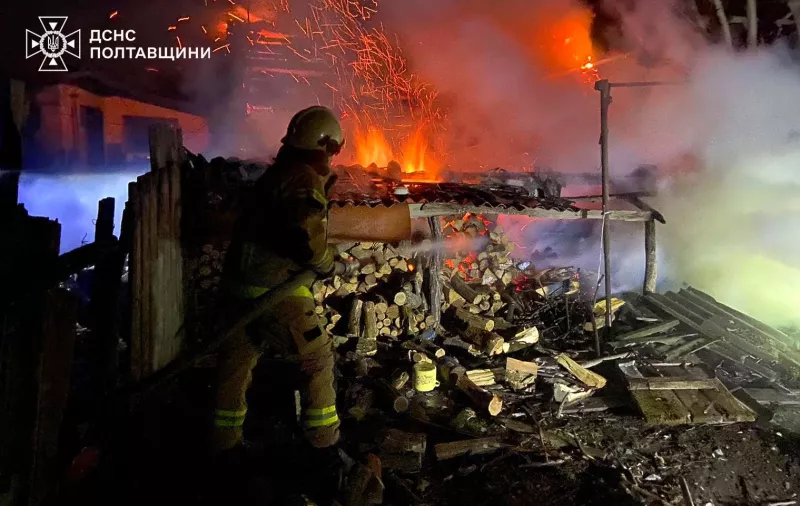 Минулої доби на Лубенщині горіла господарча споруда та суха рослинність