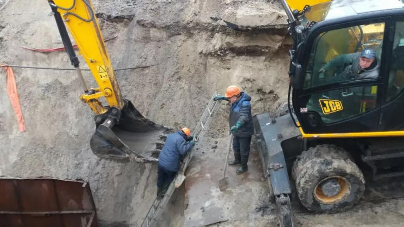 У Лубнах капремонт ділянки мережі водовідведення робитиме фірма батька голови Кременчуцької РВА