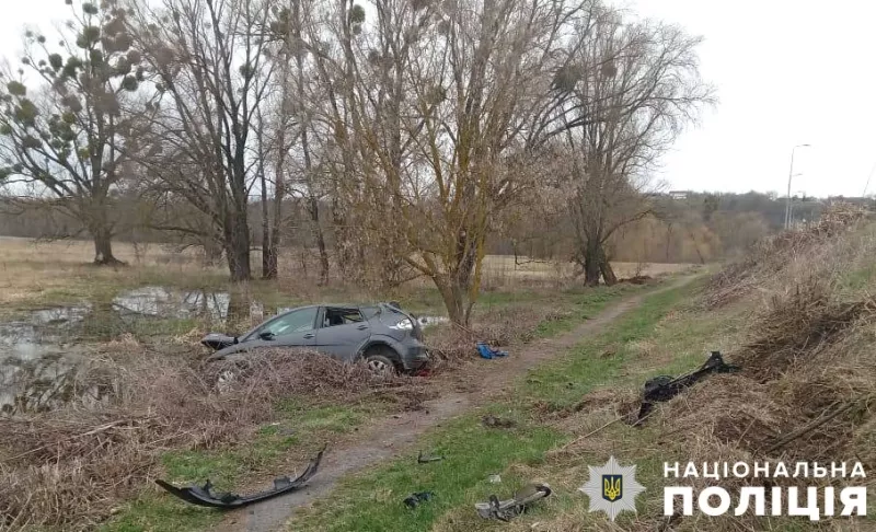 У Засуллі п'яний водій легковика не впорався з керуванням