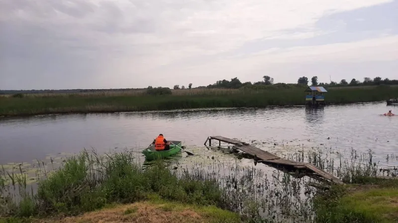 У Пирятинській громаді у річці потонув чоловік