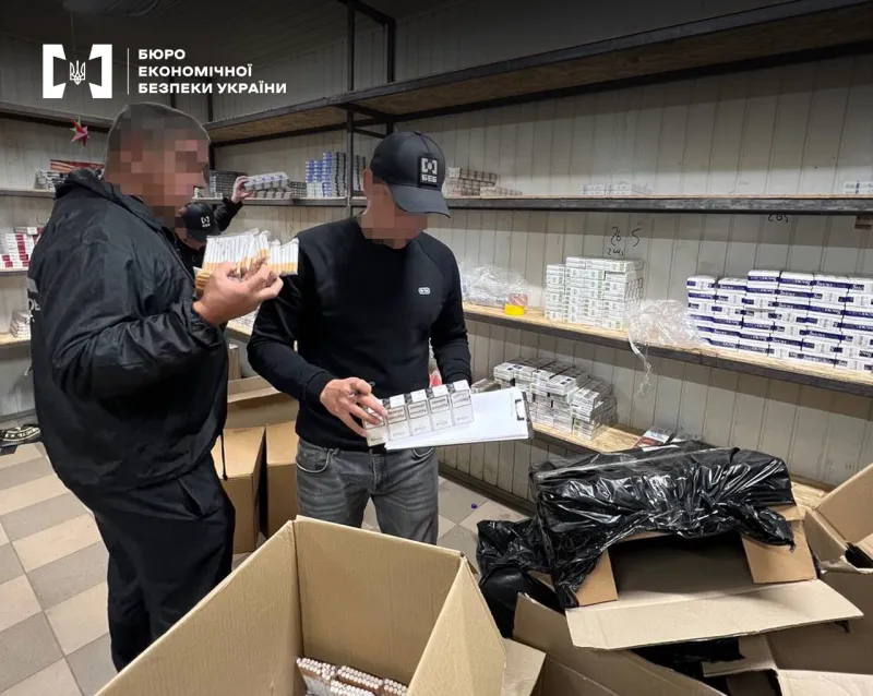 Полтавські правоохоронці виявили у харків'янина фальсифіковані сигарети на мільйон гривень