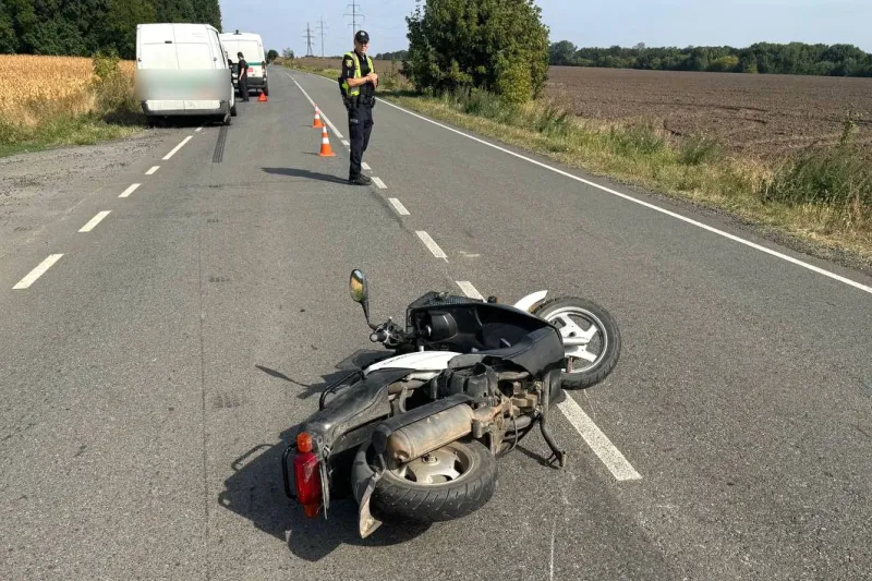 У Лубенській громаді у ДТП травмувався 78-річний водій мопеда