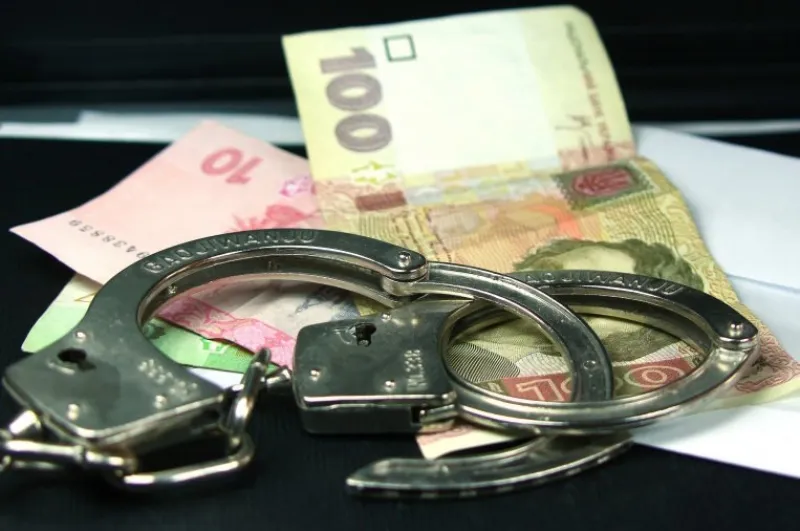 На Полтавщині 6 років ув'язнення присудили працівнику колонії за хабар