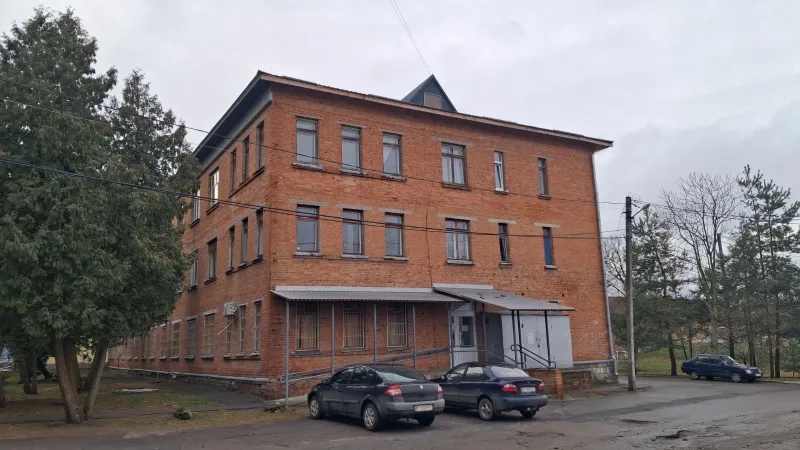 У Лубнах планують відремонтувати фасад та покрівлю головного корпусу лікарні за 28 млн грн