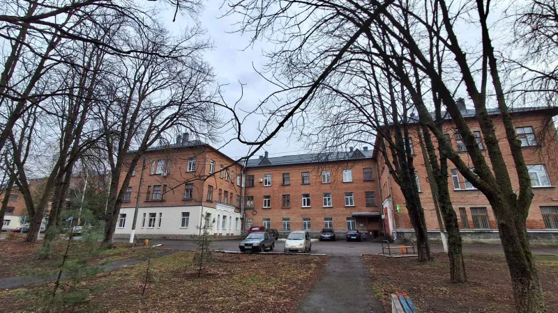 У Лубнах планують відремонтувати фасад та покрівлю головного корпусу лікарні за 28 млн грн