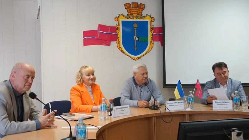 Луганському університету, який функціонує у Лубнах, з бюджету громади виділяють 300 тис грн фінансової підтримки