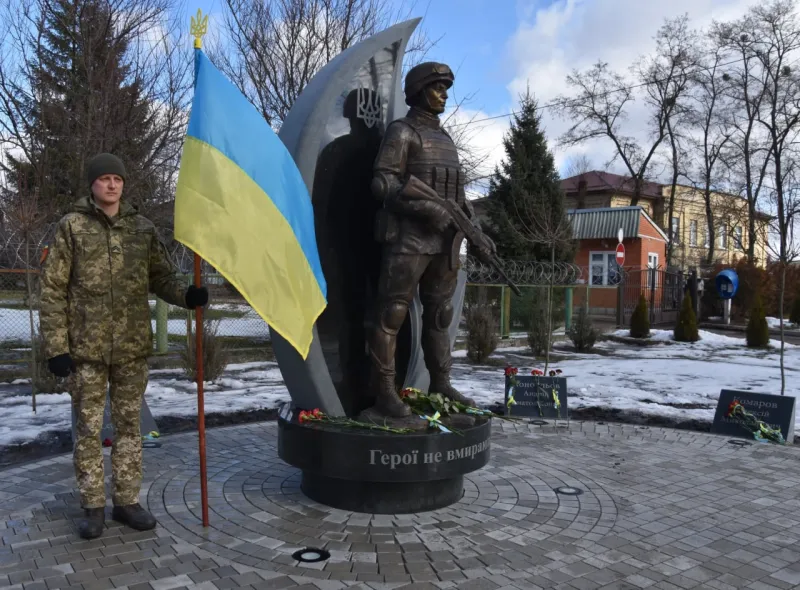У Пирятині обговорили можливість модернізації пам'ятного знаку захисникам України
