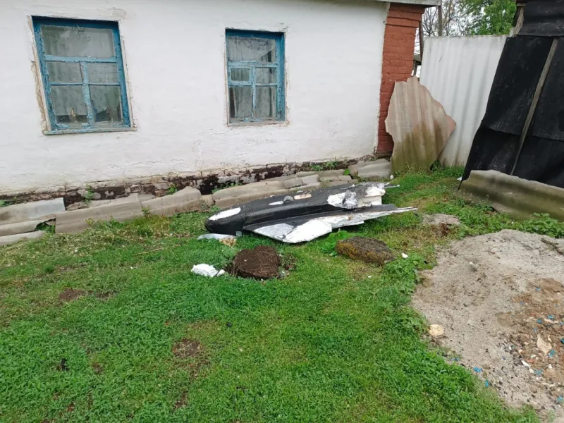 На Лубенщині уламками БпЛА пошкоджено покрівля будинку та лінія електропередач