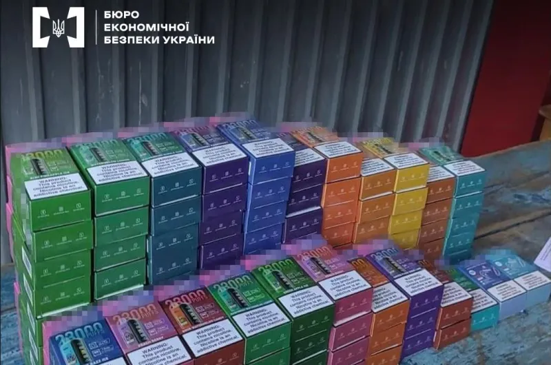 На Полтавщині організована група продавала нелегальні електронні сигарети