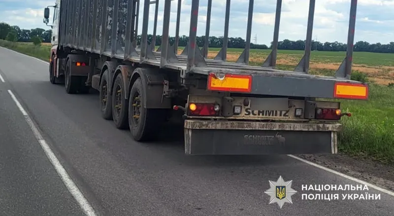 На Полтавщині вантажівка зіткнулась з мотоциклом