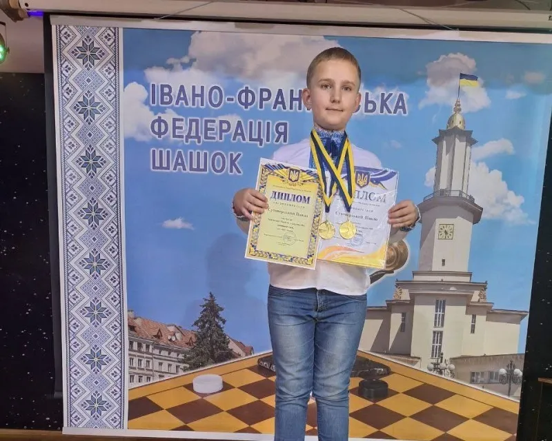 Пирятинець Павло Суховерський став абсолютним чемпіоном України з шашок
