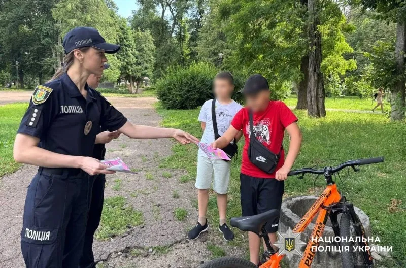 У Лубнах поліцейські дбають про безпеку дітей під час літніх канікул