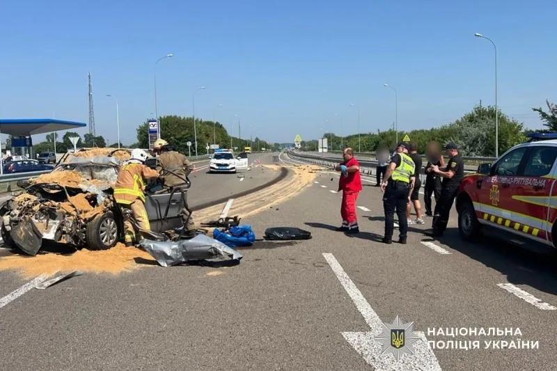 На Хорольщині в ДТП загинули двоє людей та травмувалися двоє дітей