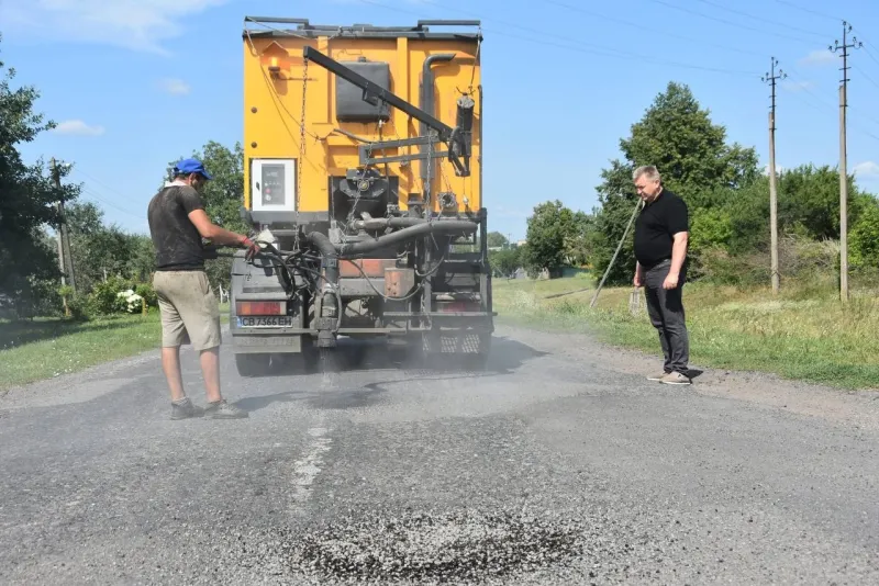 У Пирятинській громаді триває ремонт доріг