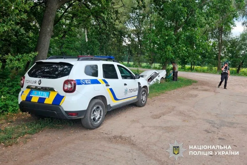 На Хорольщині нетверезий водій вчинив ДТП та намагався підкупити поліцейських