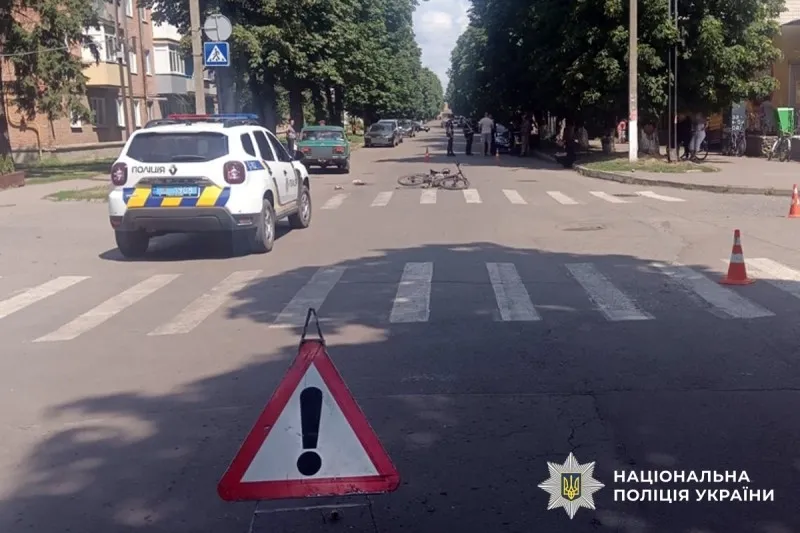 ДТП у Гребінці: жінка на велосипеді отримала серйозні травми
