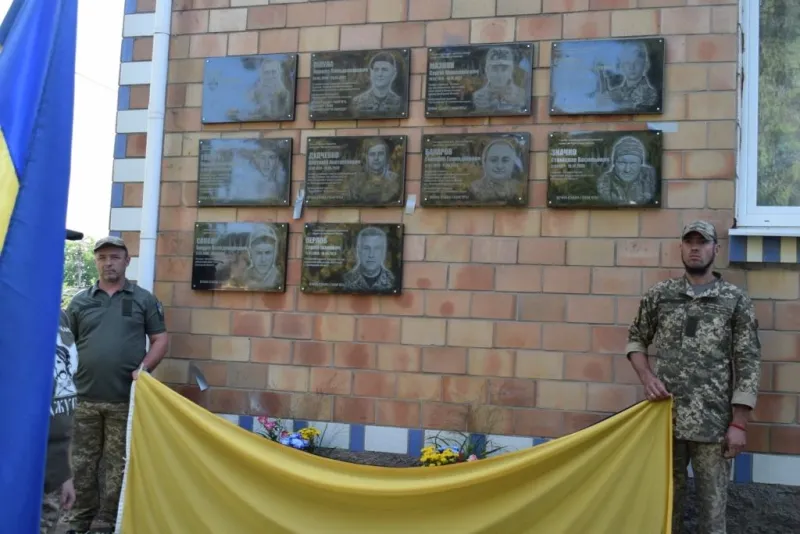 В Оржиці відкрили меморіальні дошки Героям-Захисникам