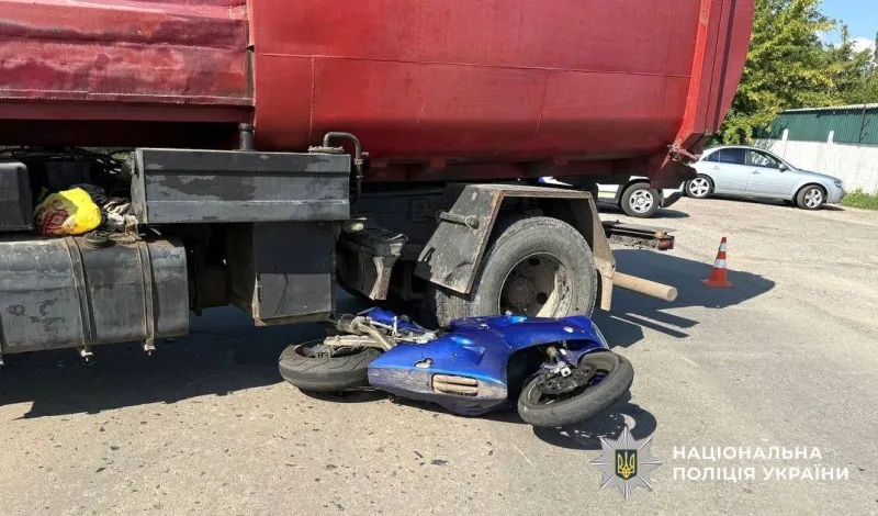 У Лубнах через зіткнення з Камазом постраждав мотоцикліст
