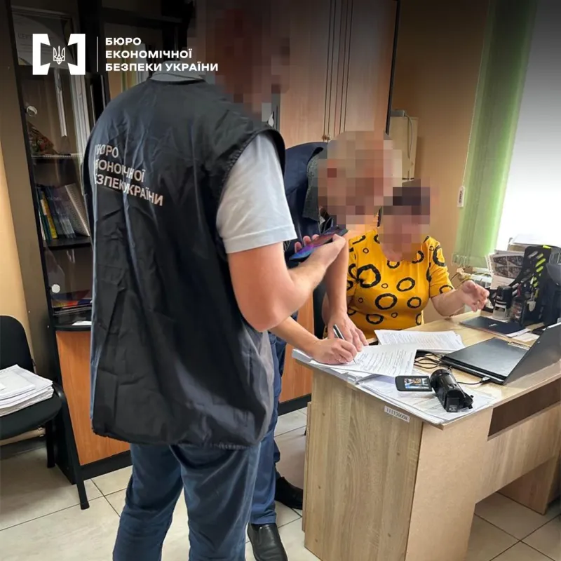 На Полтавщині посадовицю відділу освіти підозрюють у махінаціях із реконструкцією дитсадка