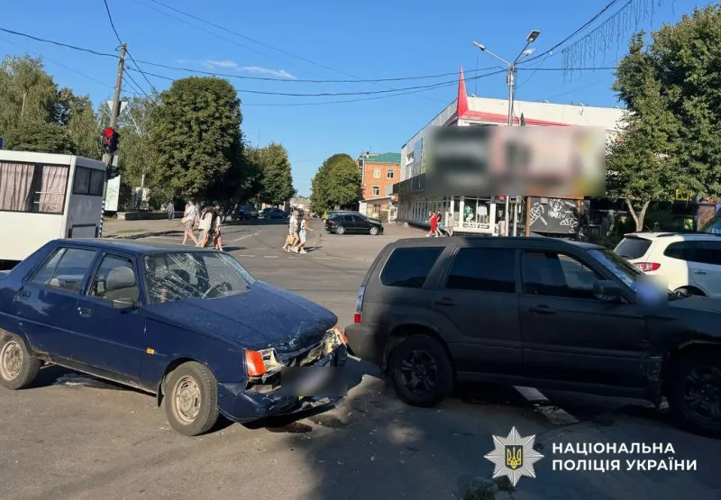 ДТП у центрі Лубен: 40-річна пасажирка потрапила до лікарні