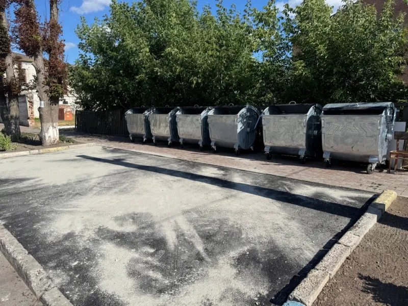 У Хоролі ремонтують дороги та облаштувують нові сміттєві майданчики