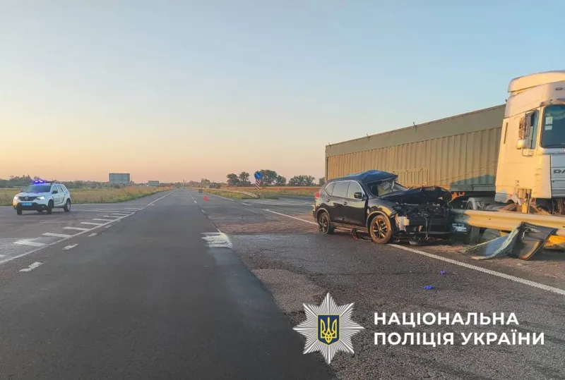 На Пирятинщині після зіткнення з вантажівкою тяжко травмувався водій легковика