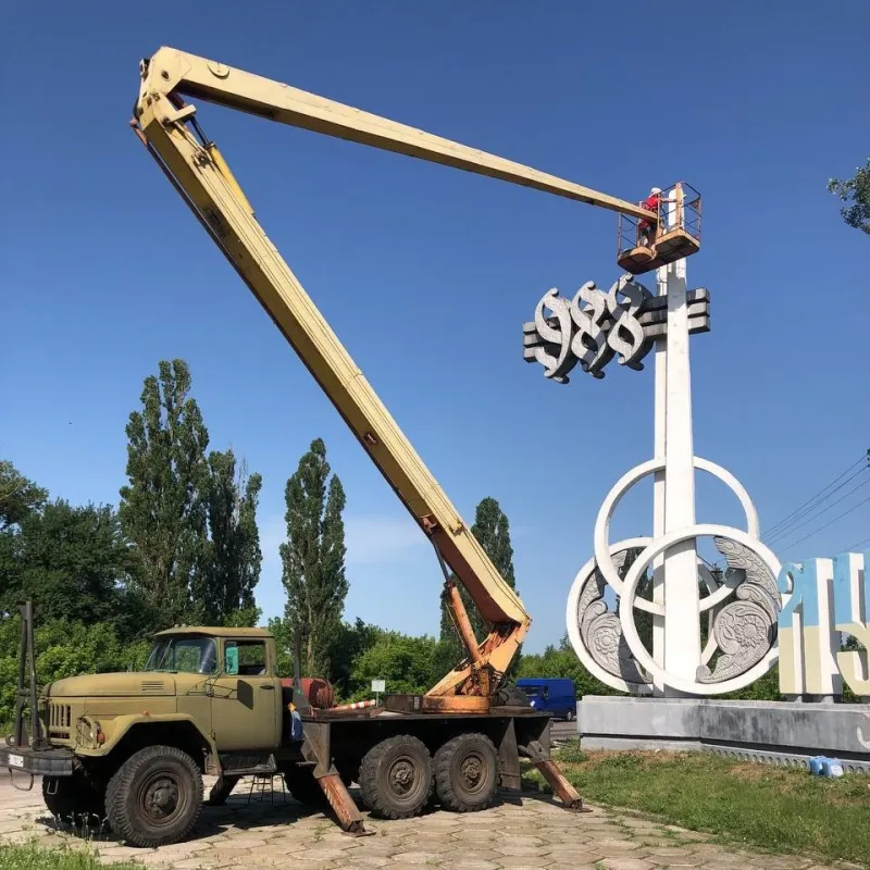Лубни витратять майже 100 тисяч гривень на ремонт в'їзних знаків