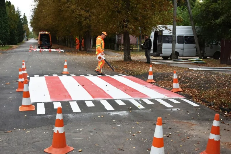 У Пирятинській громаді облаштували підвищені пішохідні переходи