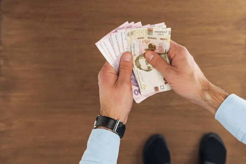 На Полтавщині проаналізували зарплати у місцевих радах: де платять найбільше