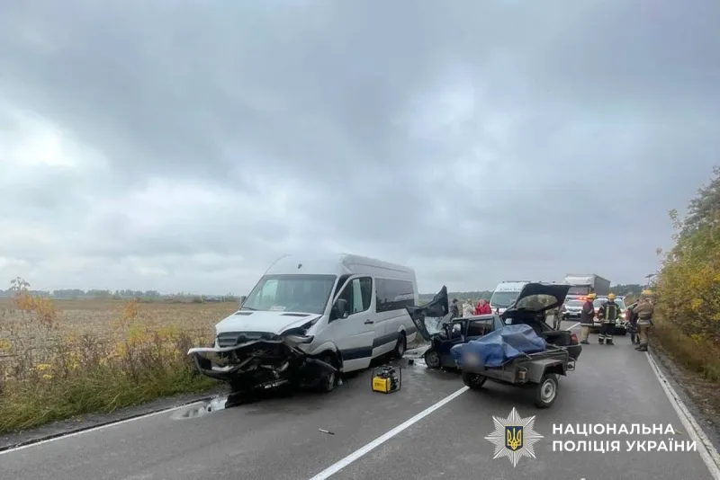 Смертельна ДТП на Полтавщині: поблизу Пирятина зіткнулися ЗАЗ та мікроавтобус