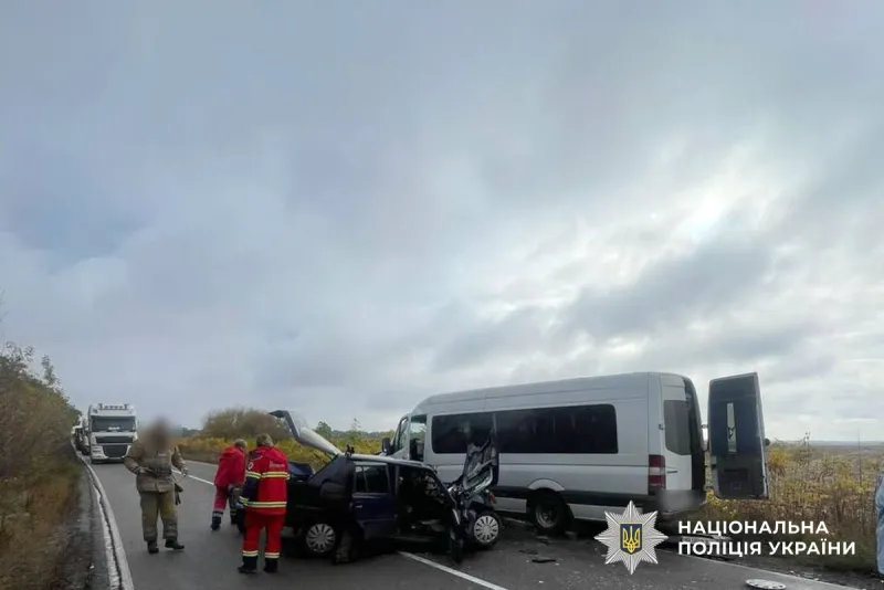Смертельна ДТП на Полтавщині: поблизу Пирятина зіткнулися ЗАЗ та мікроавтобус