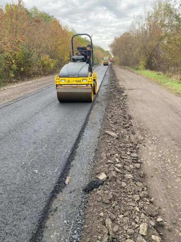 У Гребінківській громаді ремонтують дороги завдяки спільним зусиллям громади, фермерів і підприємців