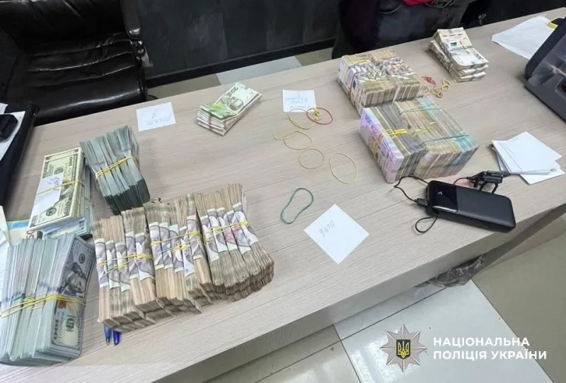 Депутата Полтавської міськради підозрюють недостовірному декларуванні на понад 200 млн грн у криптовалюті