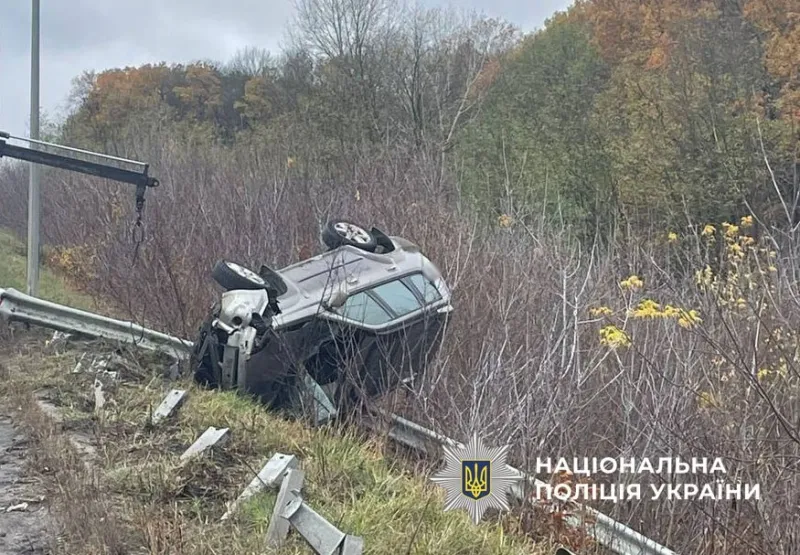 Поблизу Лубен в ДТП травмувався пасажир кросовера
