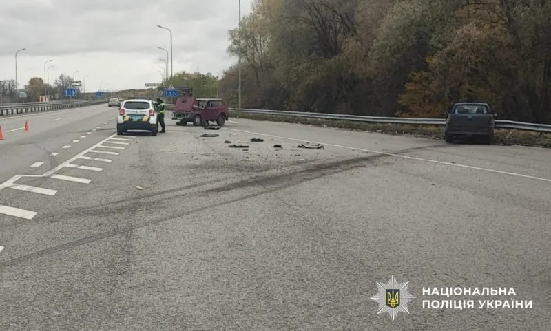 На Лубенщині зіткнулися ВАЗ і Mazda: двоє пасажирок госпіталізовані