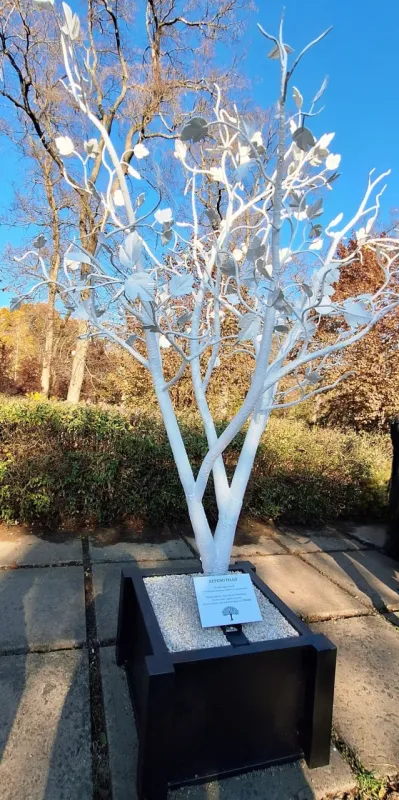 У Лубнах відкрили Дерево Надії на честь зниклих безвісти захисників та полонених