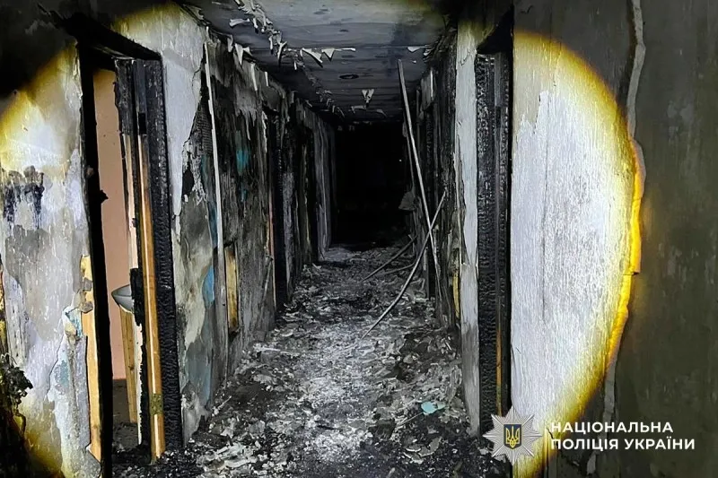 На Полтавщині куріння у ліжку призвело до пожежі у гуртожитку: постраждав чоловік