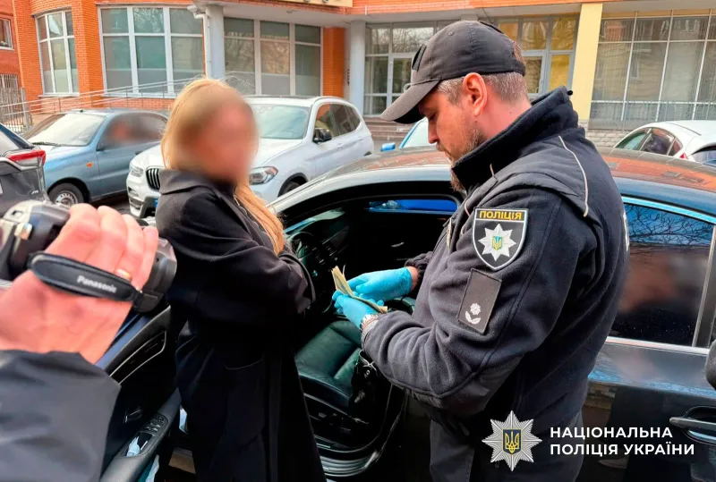 На Полтавщині викрили жінку, яка за 6 тисяч доларів продавала довідки ВЛК