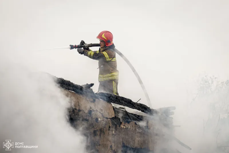 У Лубенській громаді рятувальники ліквідували пожежу в житловому будинку