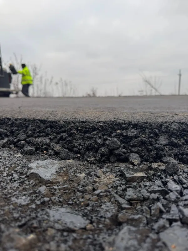 У Чорнухинській громаді ремонтують проблемну ділянку дороги, що з'єднує кілька сіл