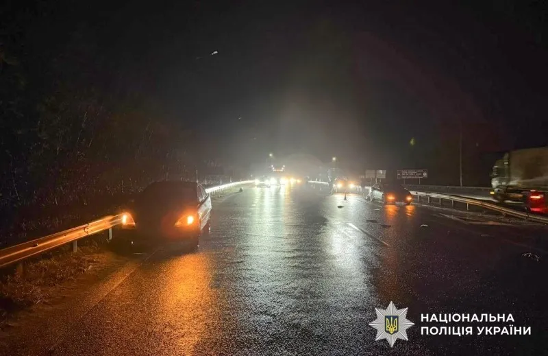 Під Лубнами авто збило пішохідку: жінку госпіталізували