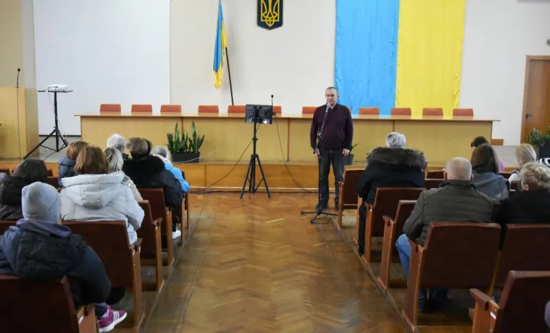 У Пирятині родини загиблих Захисників визначили порядок розміщення світлин на Алеї Слави