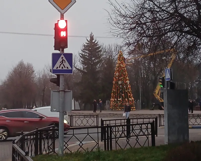 Свята без зайвих витрат: як громади Полтавщини відкривали свої ялинки