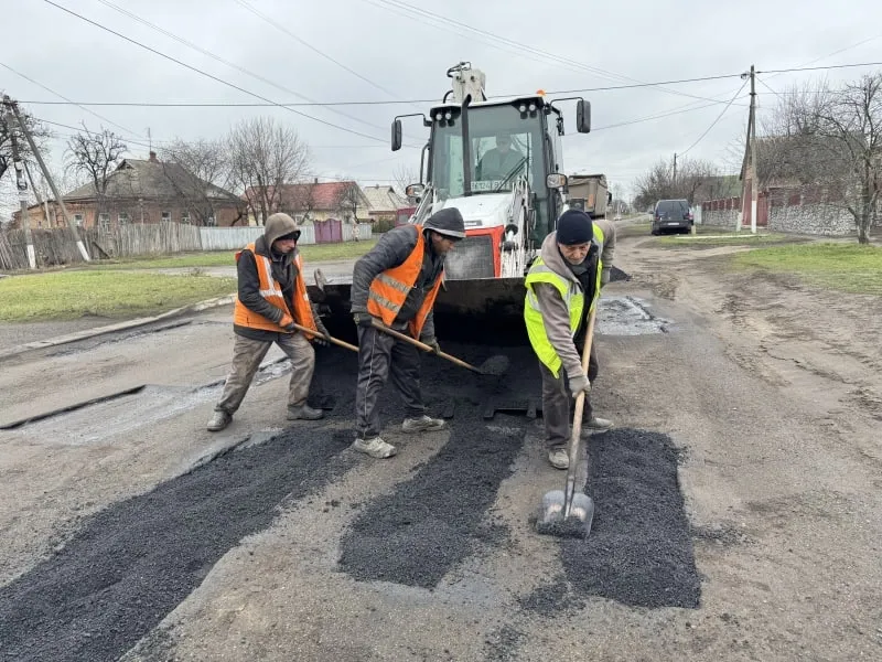 На трьох вулицях Хорола проводять ямковий ремонт за 1,1 млн грн