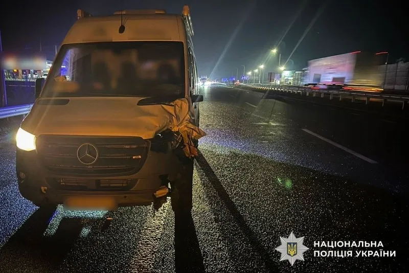 У Вільшанці на трасі сталася смертельна ДТП: загинув пішохід